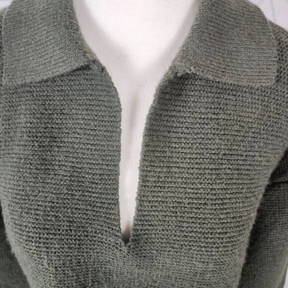 Oak & Fort Green Chunky Knit Collared V-Neck Oversized Cropped Sweater - Picture 2 of 7